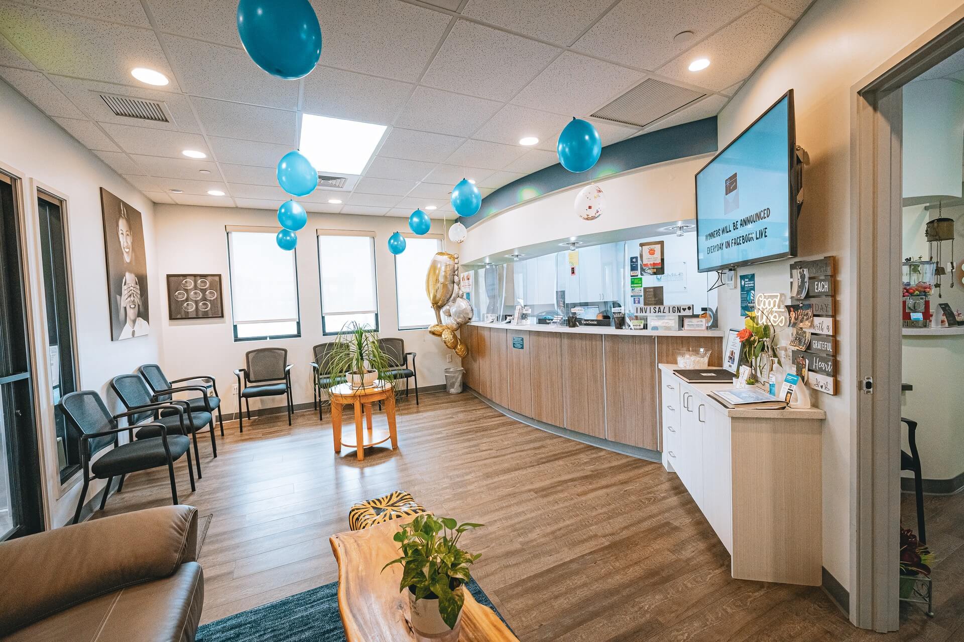 Reception and waiting area at Smile Dental Center